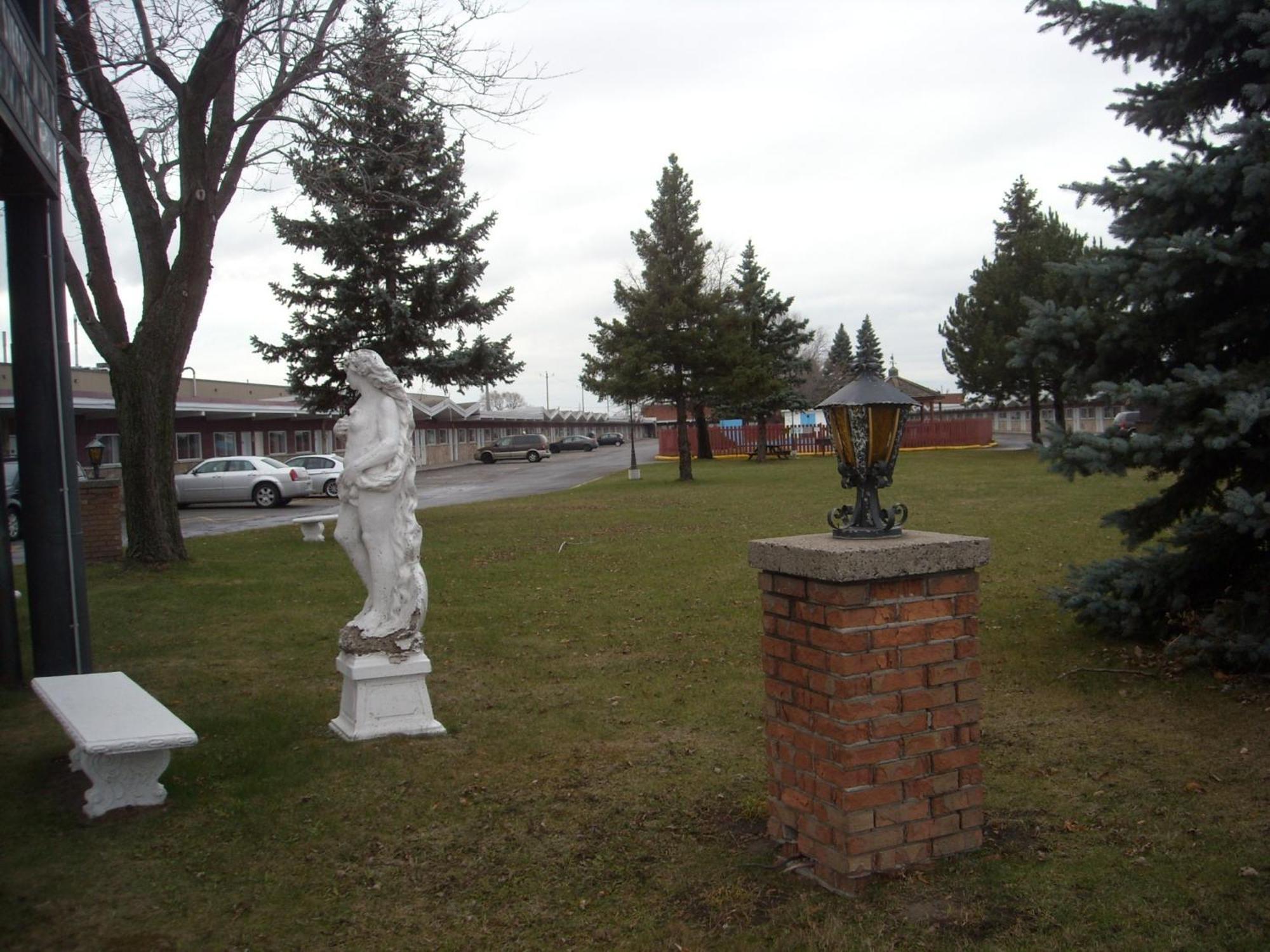 Grand Motel Saint-Hubert Лонгёй Экстерьер фото