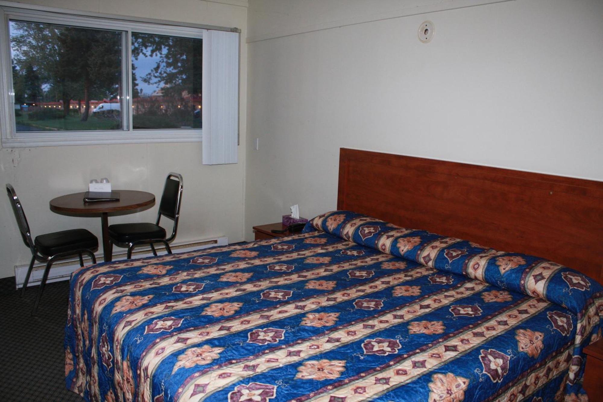 Grand Motel Saint-Hubert Лонгёй Номер фото